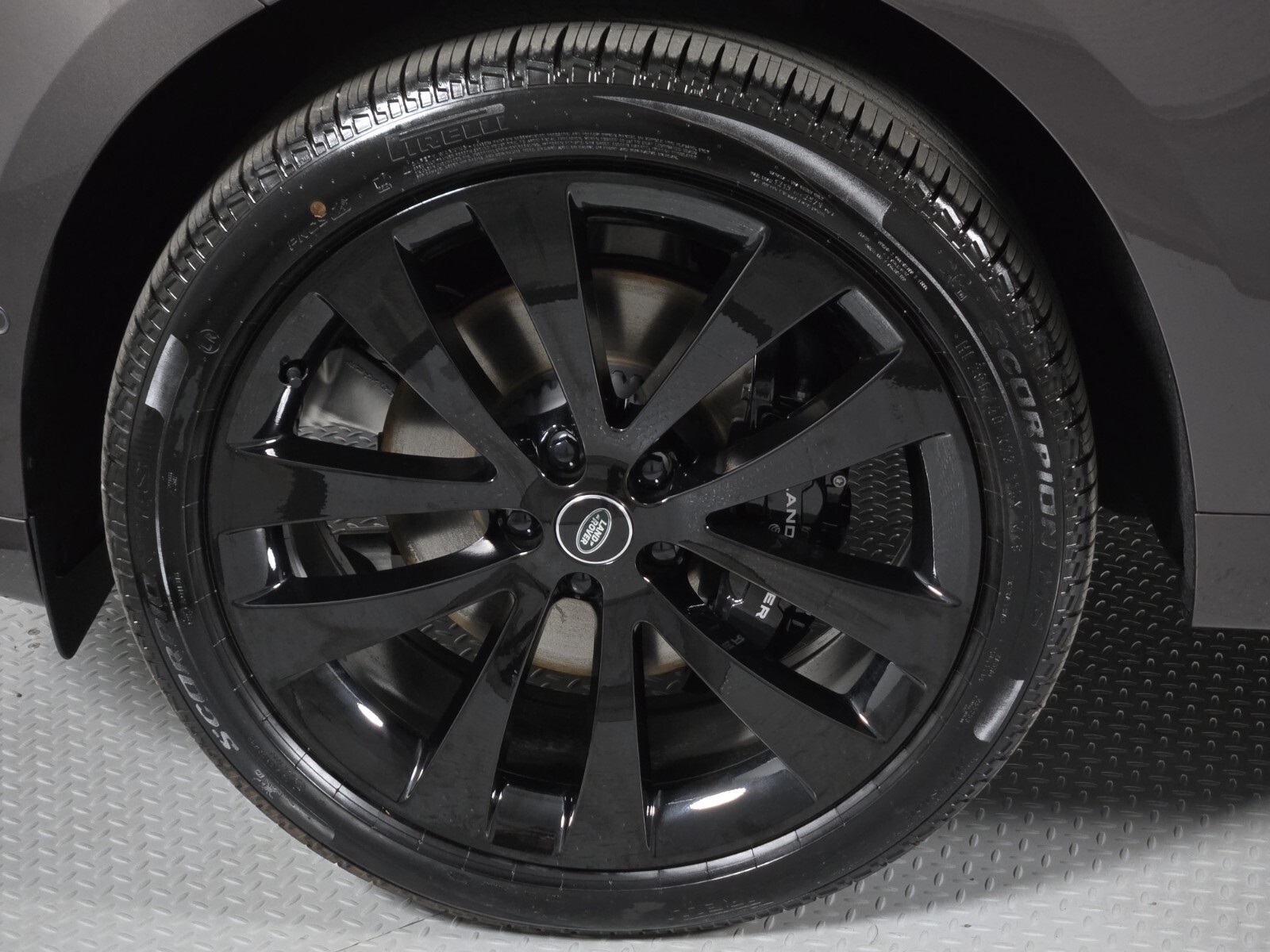2025 Land Rover Range Rover Sport SE photo 7