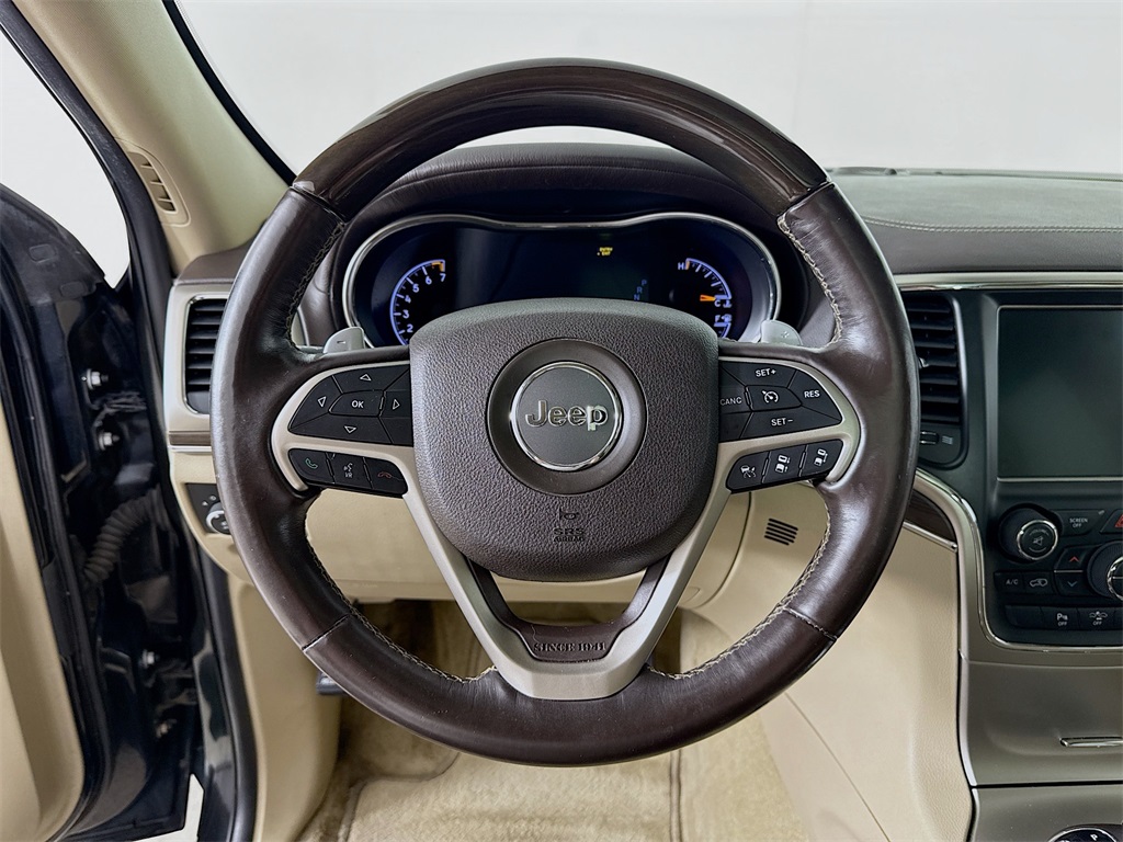 2015 Jeep Grand Cherokee Overland photo 12