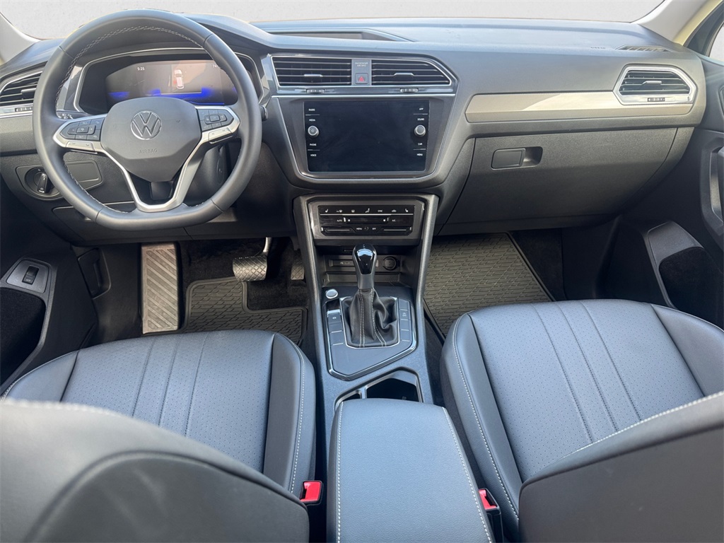 2024 Volkswagen Tiguan SE Wolfsburg Edition photo 9