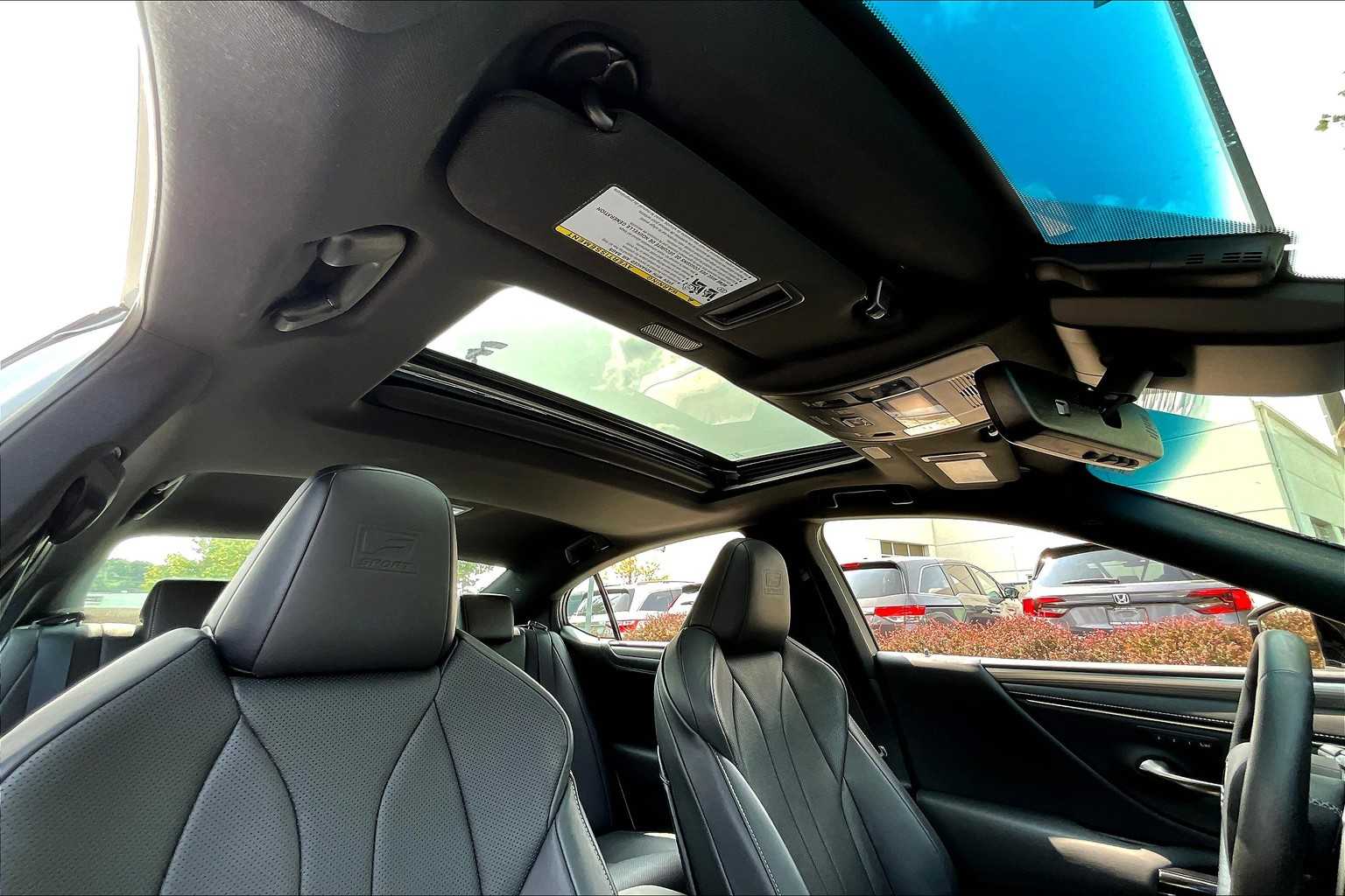 2022 Lexus ES F SPORT Handling photo 13
