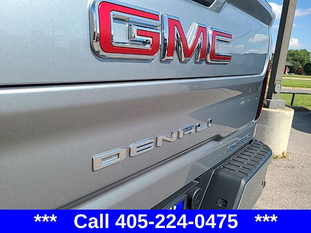 2026 Gmc Sierra 3500 HD Denali photo 8