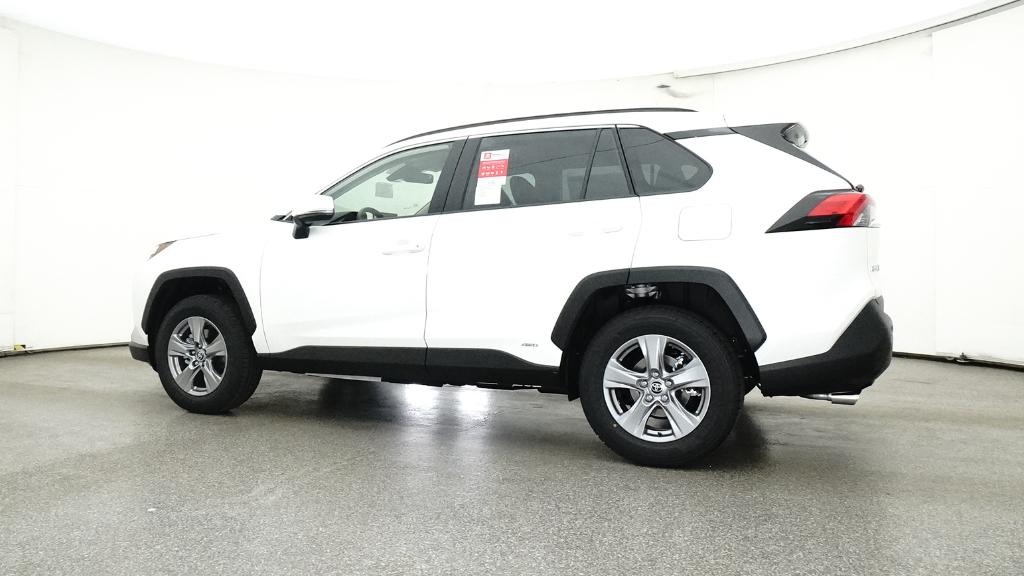 2025 Toyota RAV4 Hybrid LE photo 11