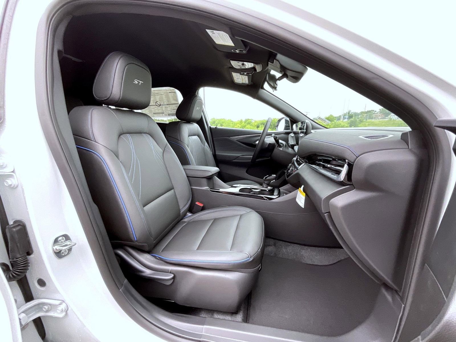 2025 Buick Envista ST photo 15