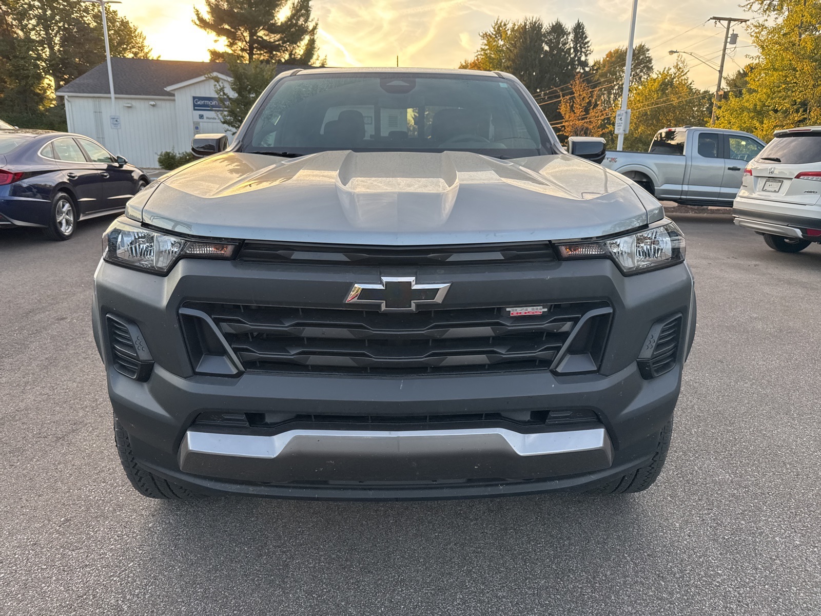 2023 Chevrolet Colorado Trail Boss photo 2