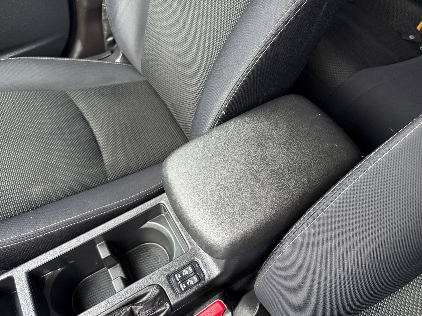 2013 Subaru Crosstrek 2.0i Premium photo 14