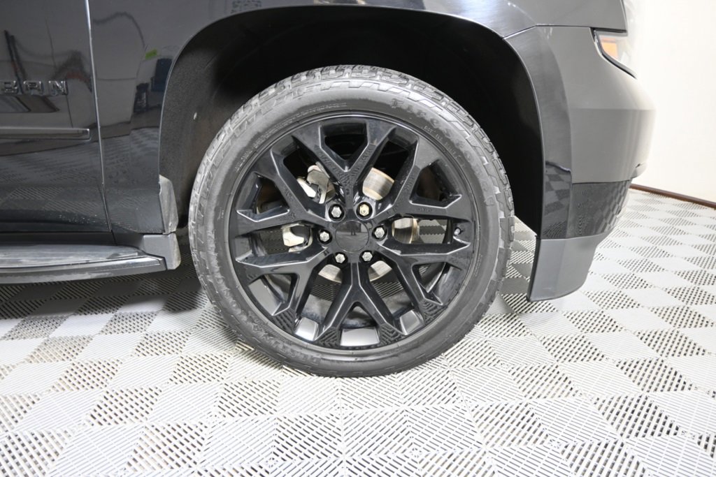 2019 Chevrolet Suburban Premier photo 10