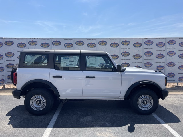 2025 Ford Bronco 4-Door Base's photo