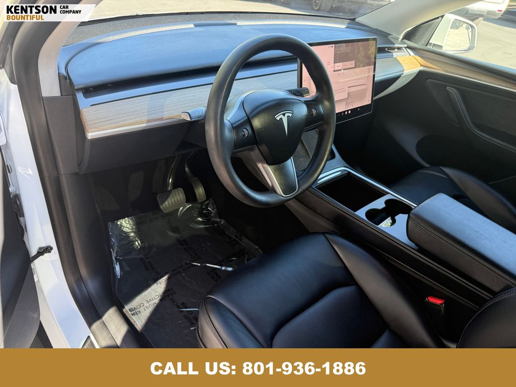 2022 Tesla Model Y Long Range photo 23