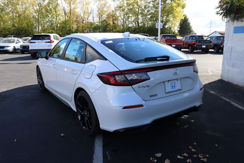 2025 Honda Civic Sport photo 3