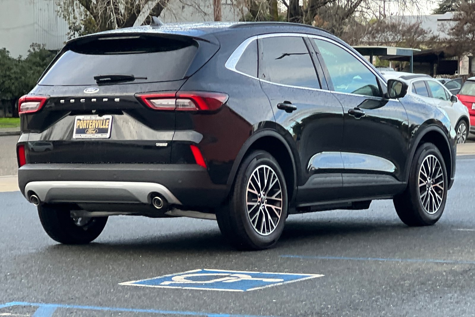 2025 Ford Escape Plug-In Hybrid photo 4