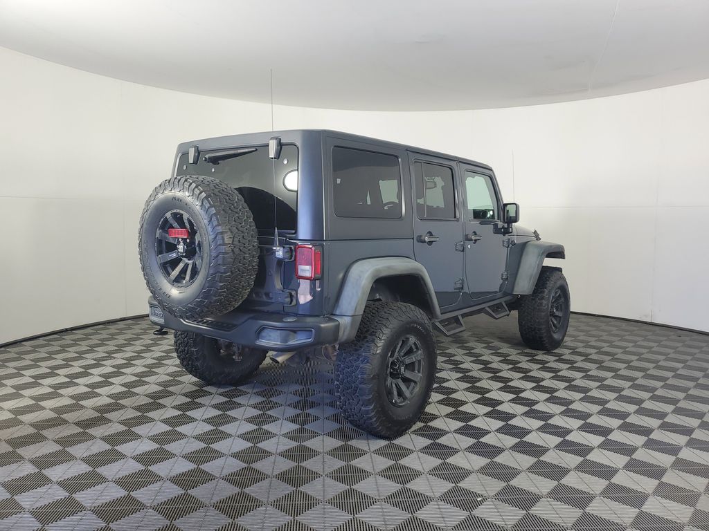 2016 Jeep Wrangler Unlimited Rubicon photo 4