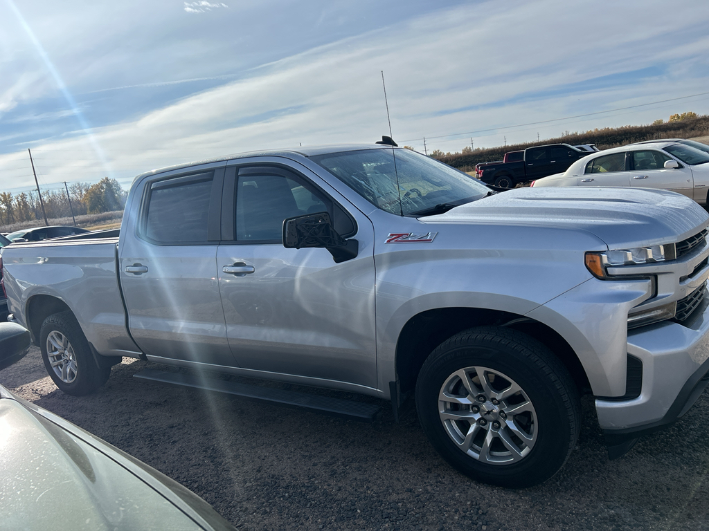 2019 Chevrolet Silverado 1500 RST photo 4