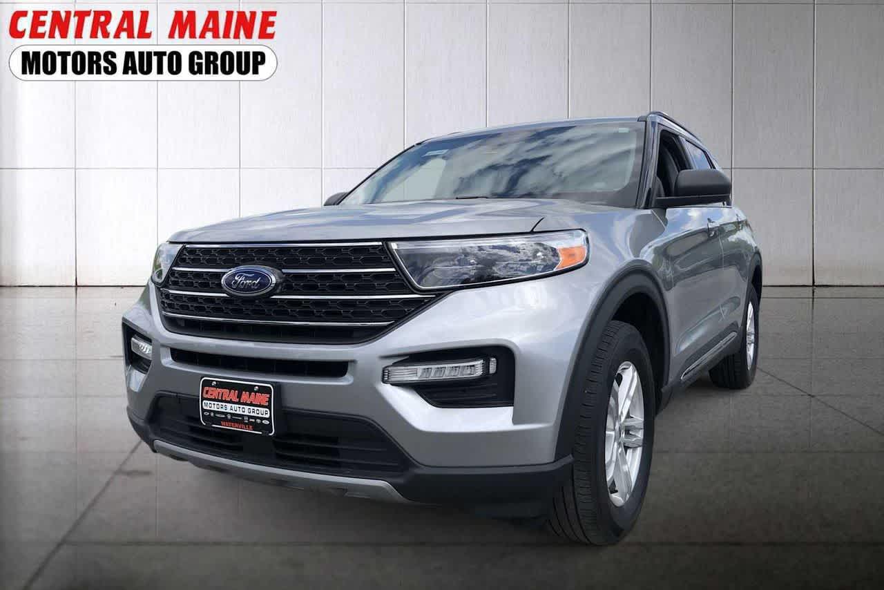 2023 Ford Explorer XLT's photo