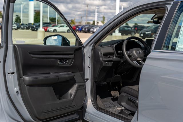 2026 Honda CR-V LX photo 21