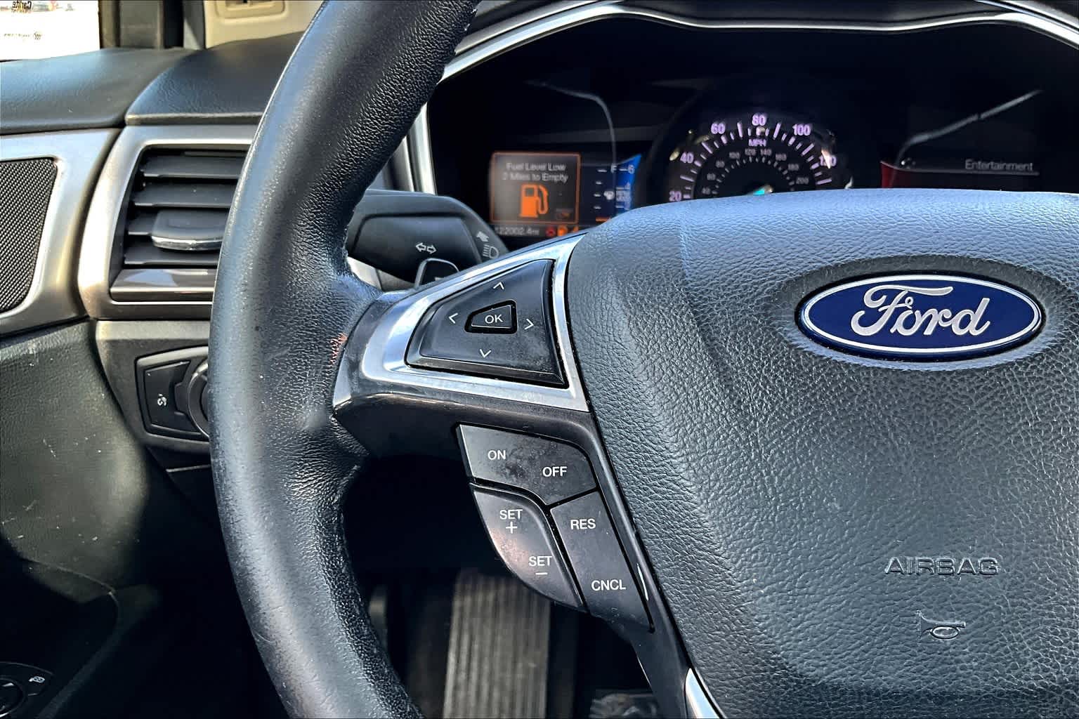 2018 Ford Fusion SE photo 21