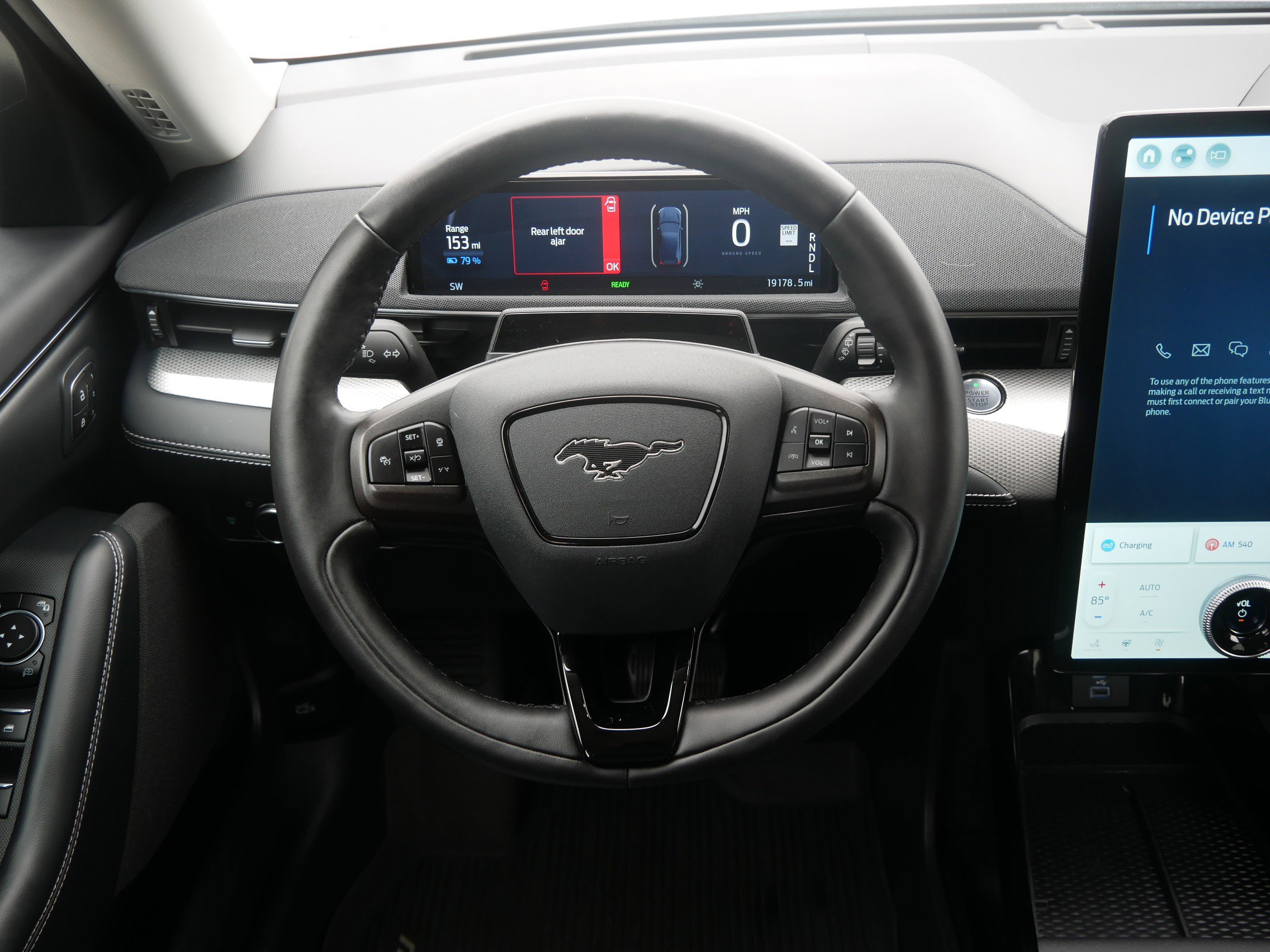 2022 Ford Mustang Mach-E Select photo 10