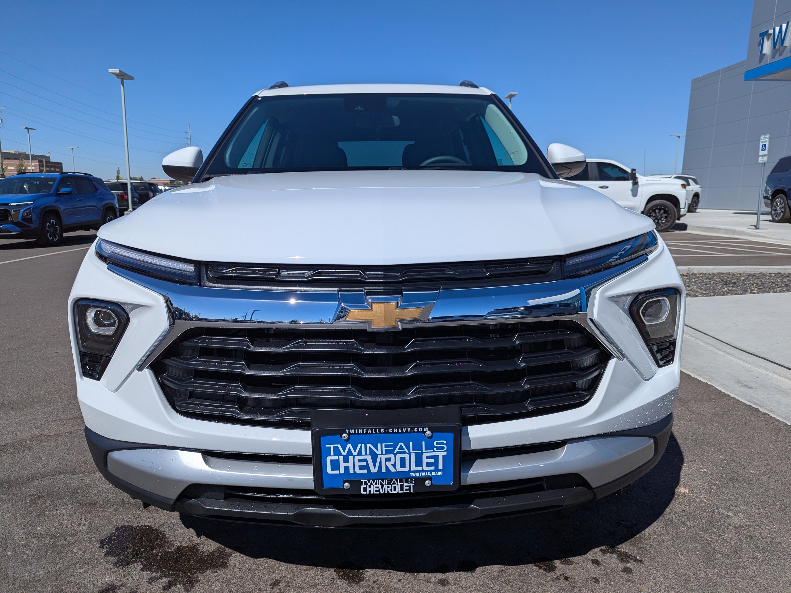 2026 Chevrolet Trailblazer LT photo 3