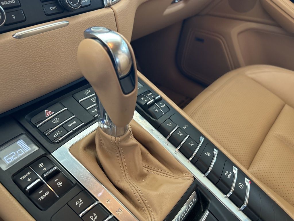 2015 Porsche Macan S photo 8