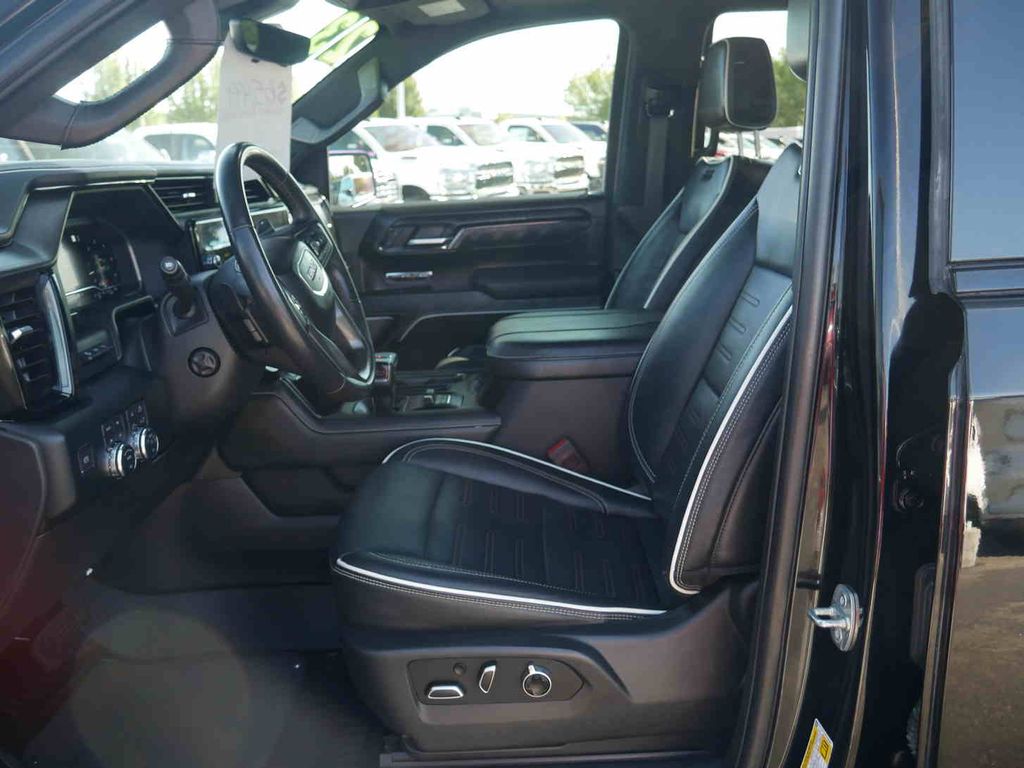 2023 Gmc Sierra 1500 AT4X photo 26