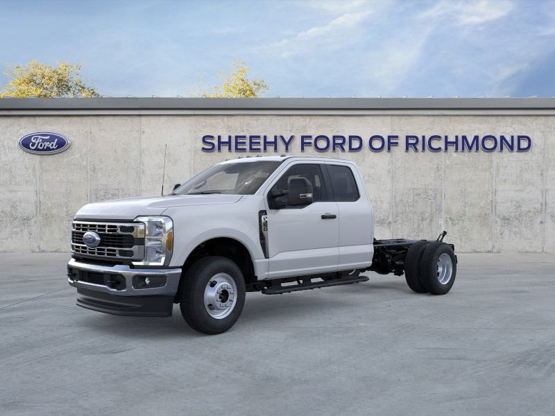 2026 Ford F-350 photo 2