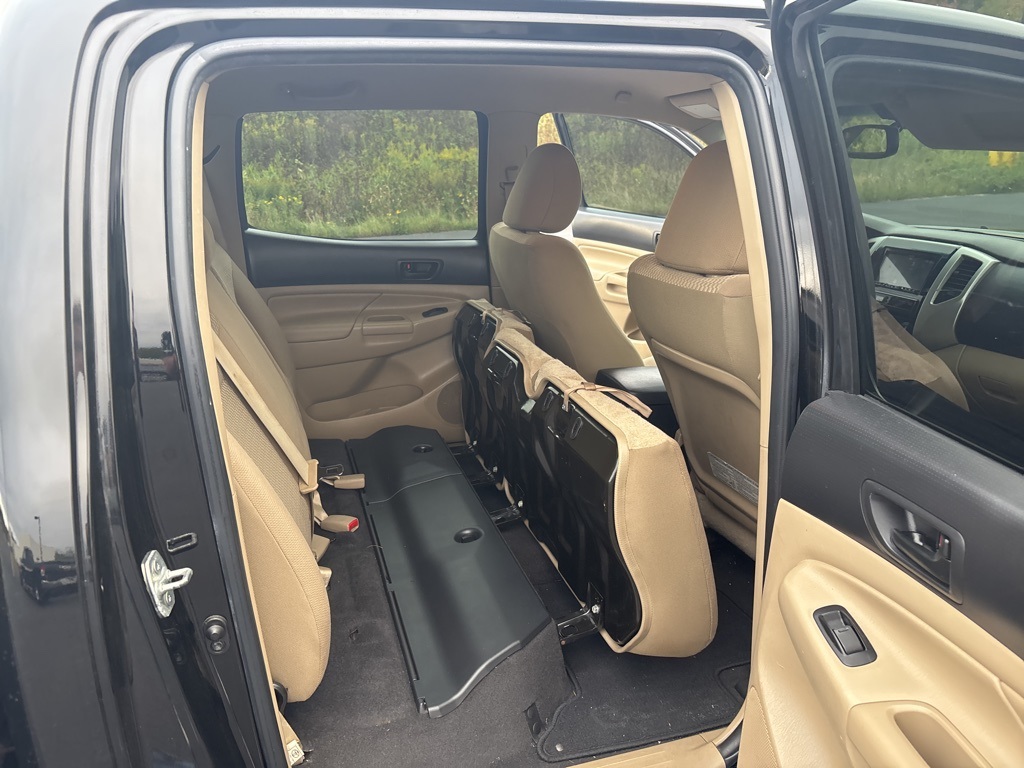 2012 Toyota Tacoma Base photo 19