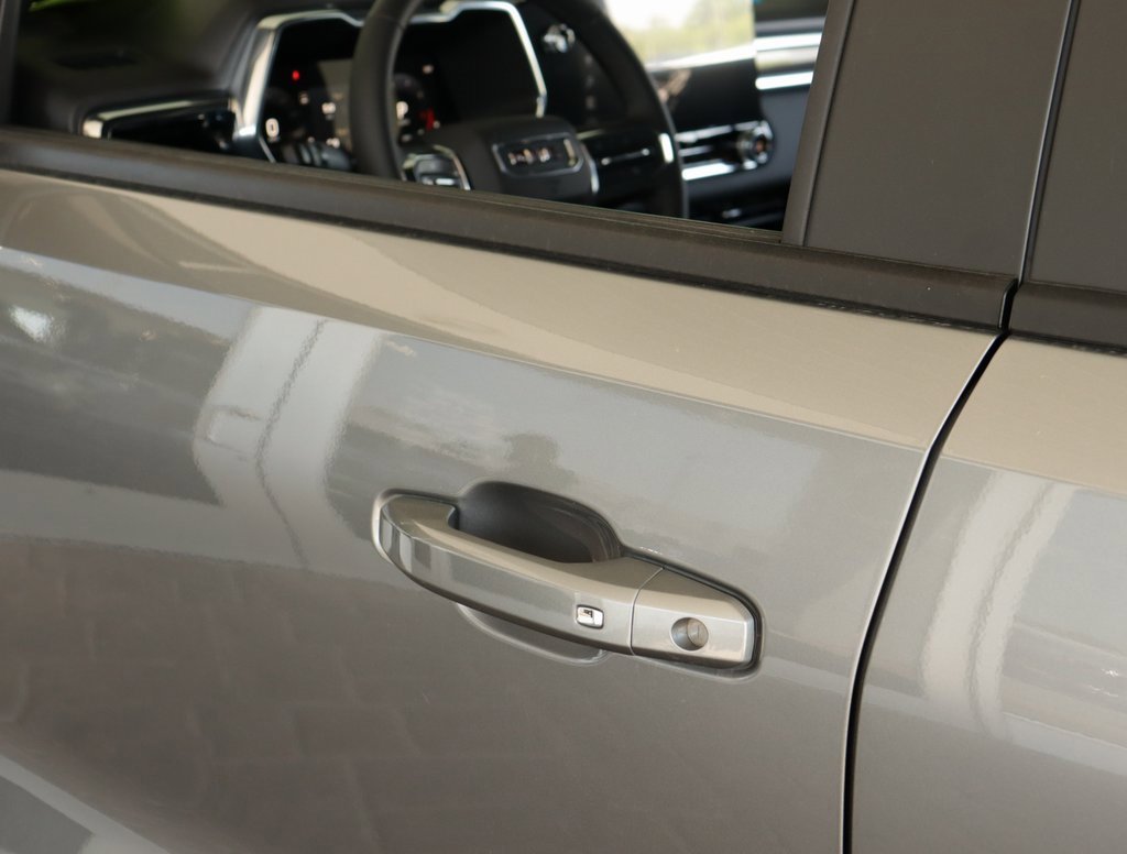 2025 Gmc Canyon Elevation photo 32