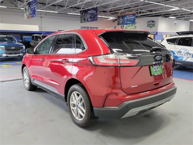 2022 Ford Edge SEL photo 7