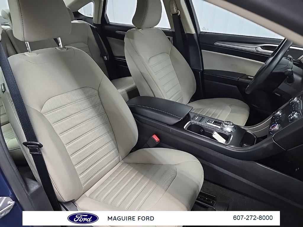 2019 Ford Fusion S photo 13