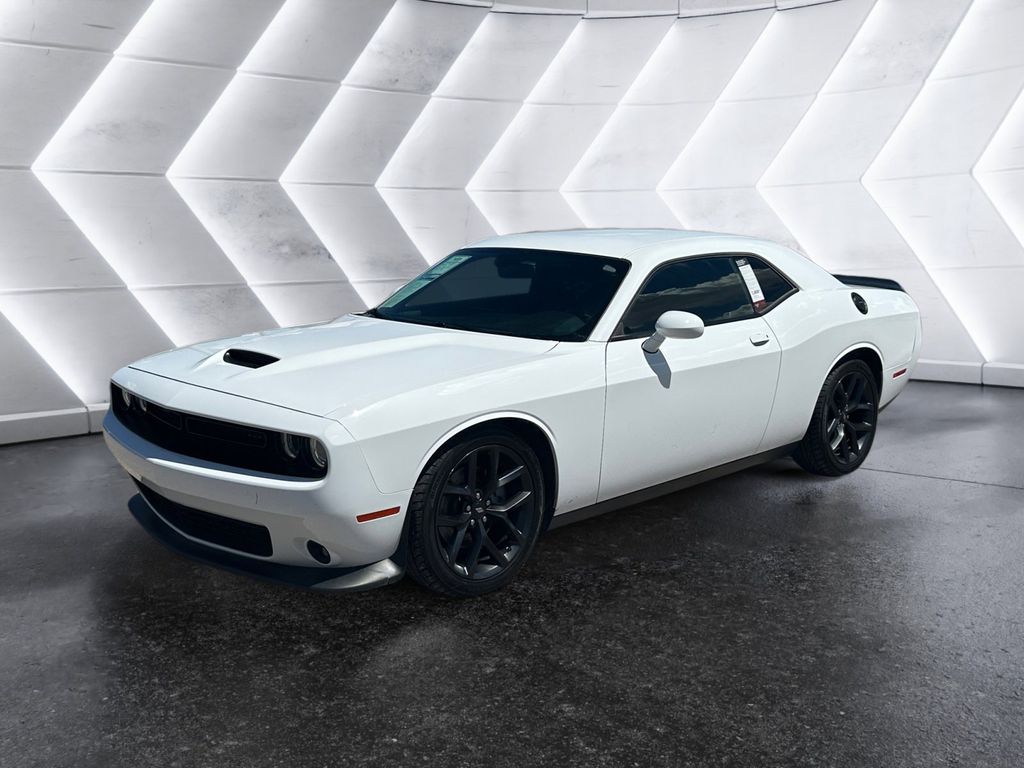 2022 Dodge Challenger GT photo 3