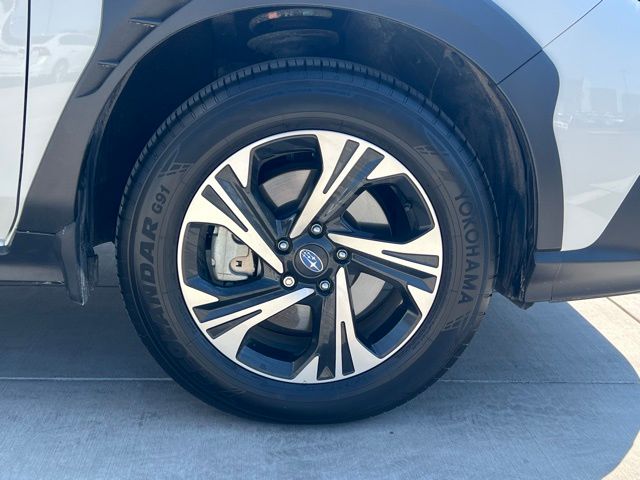 2024 Subaru Crosstrek Premium photo 9