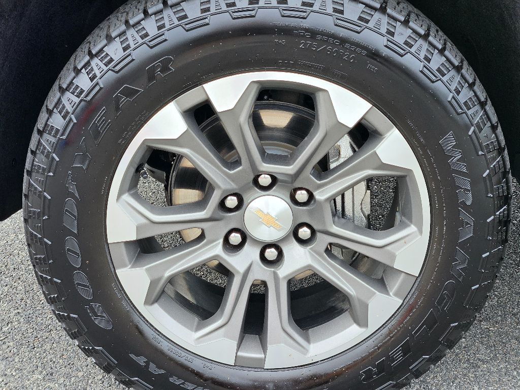 2024 Chevrolet Silverado 1500 High Country photo 10