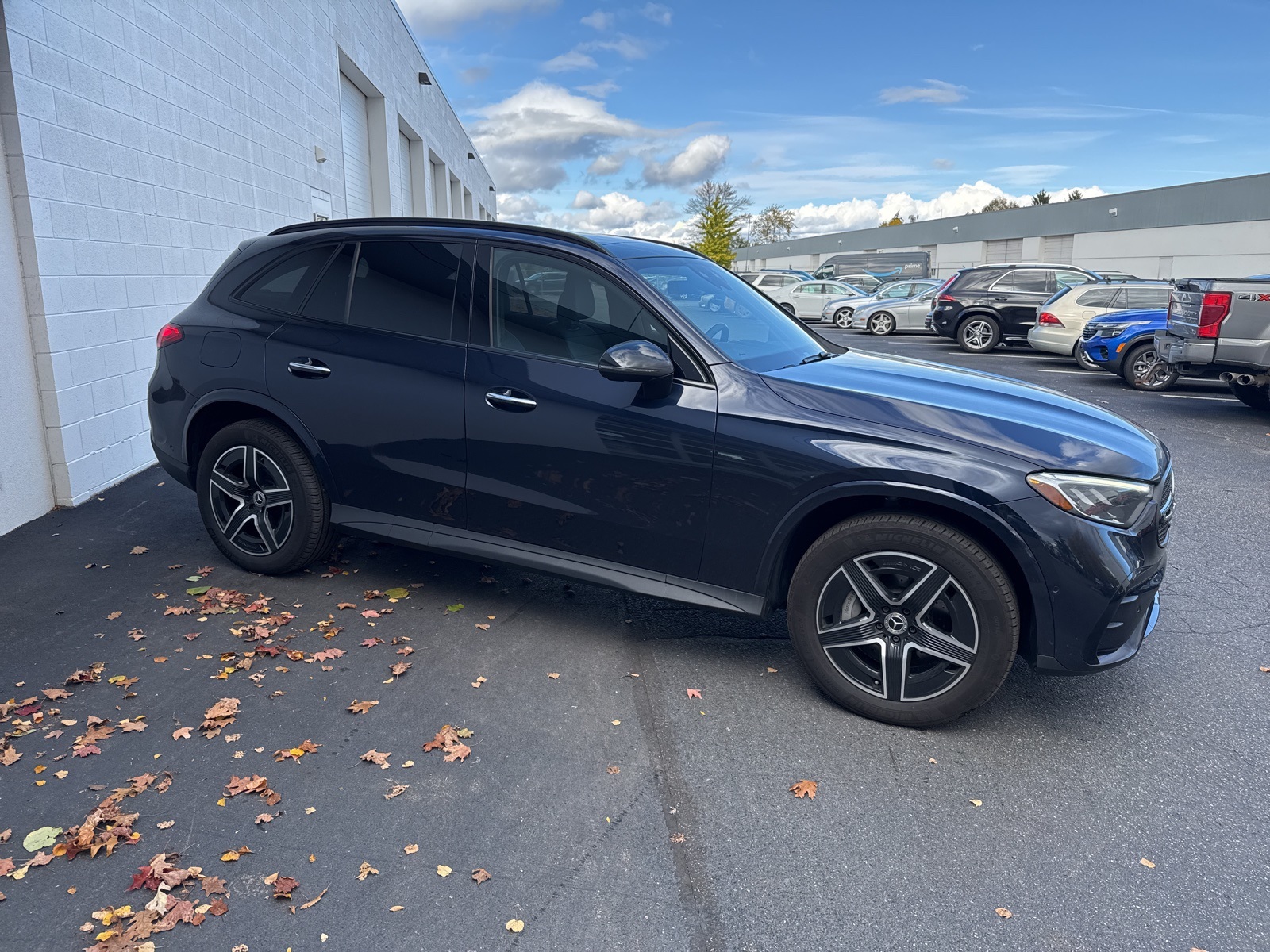 2024 Mercedes Benz GLC 300 4MATIC photo 3