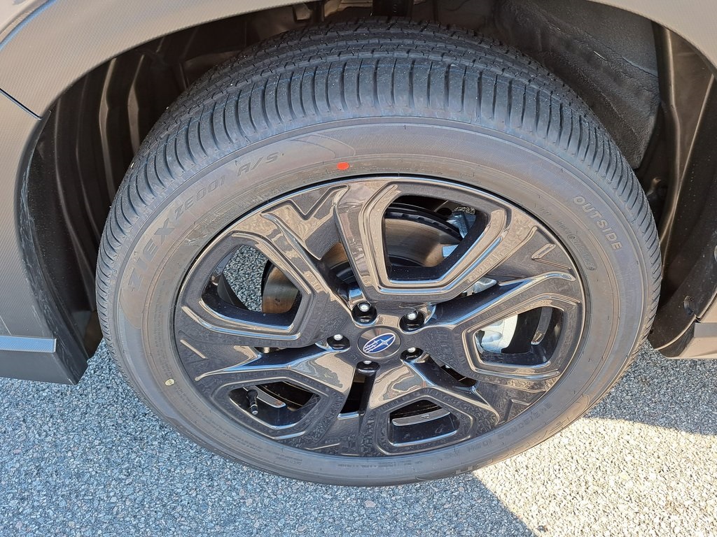 2025 Subaru Ascent Onyx Edition Touring photo 14