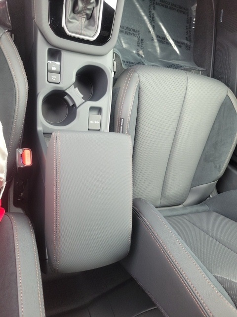 2025 Subaru Forester Touring photo 16