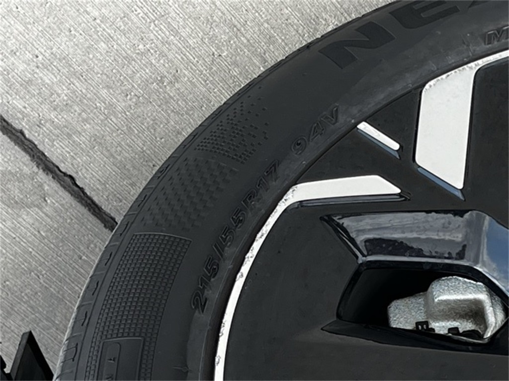 2023 Kia Niro EV Wind photo 3