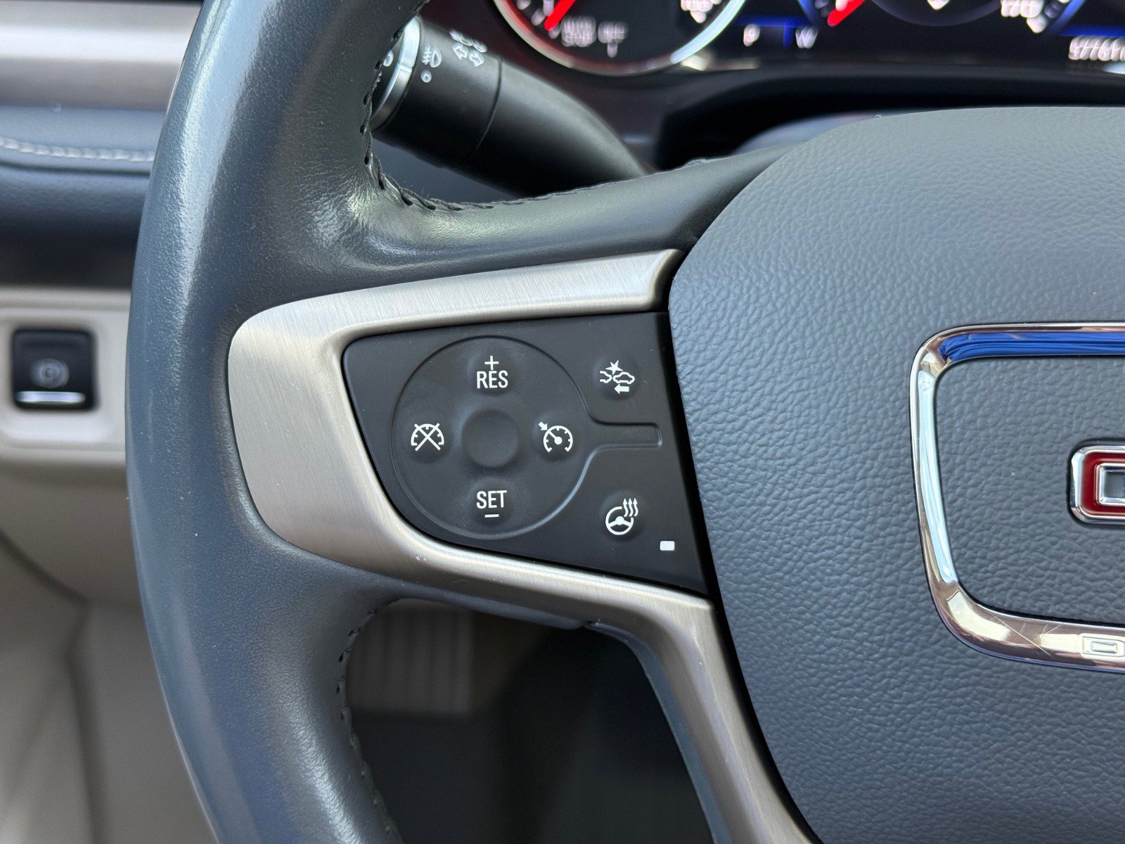 2021 Gmc Acadia Denali photo 18