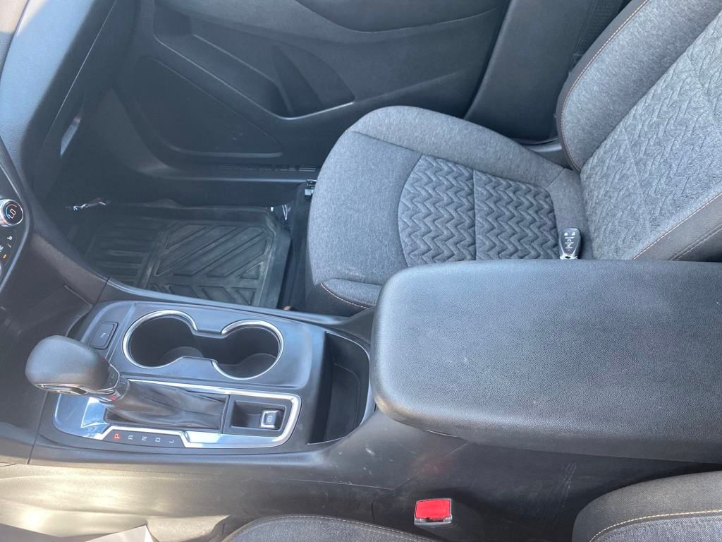 2023 Chevrolet Equinox LT photo 26
