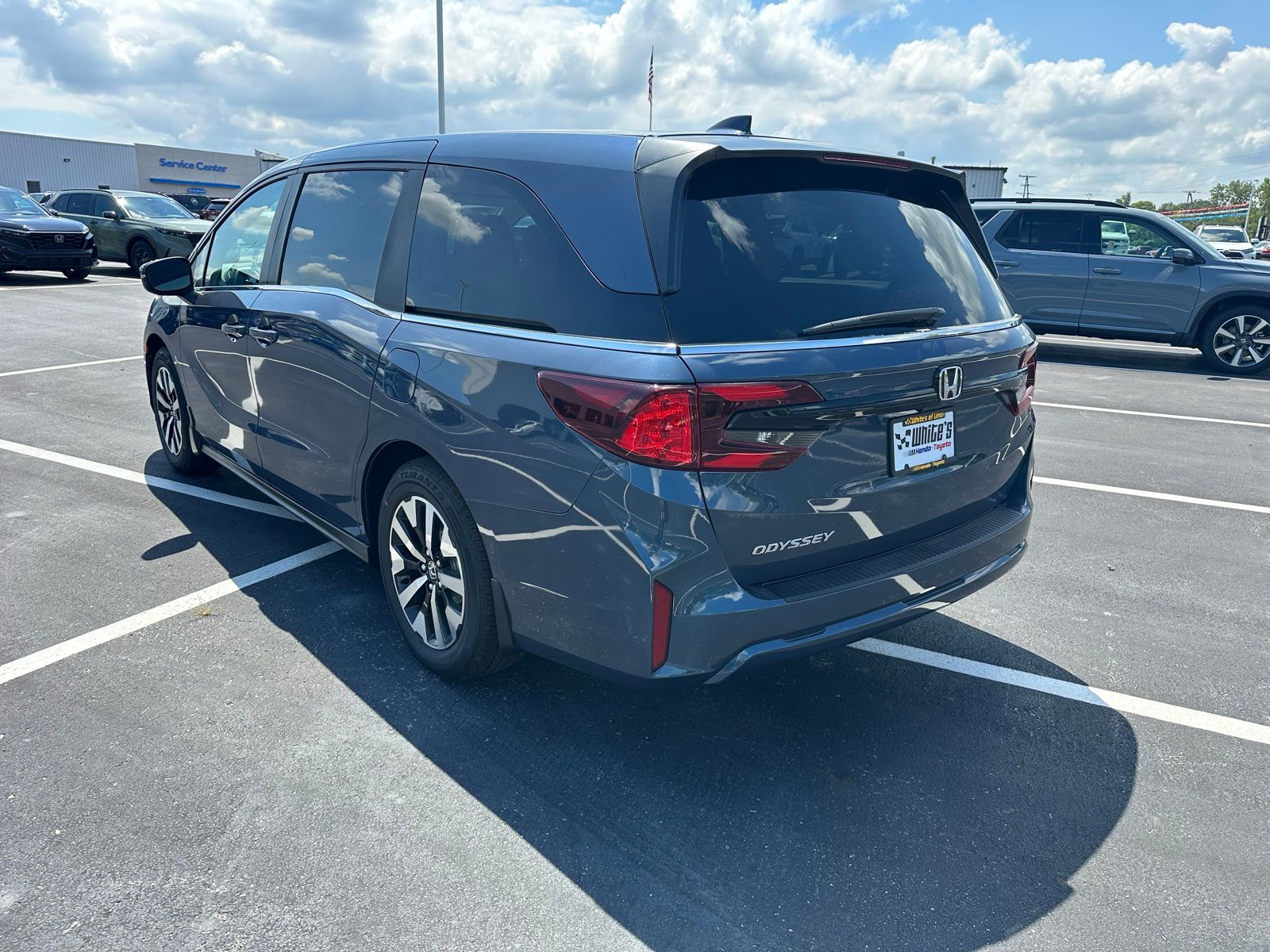 2026 Honda Odyssey EX-L photo 3