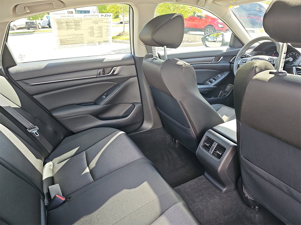 2019 Honda Accord EX photo 9