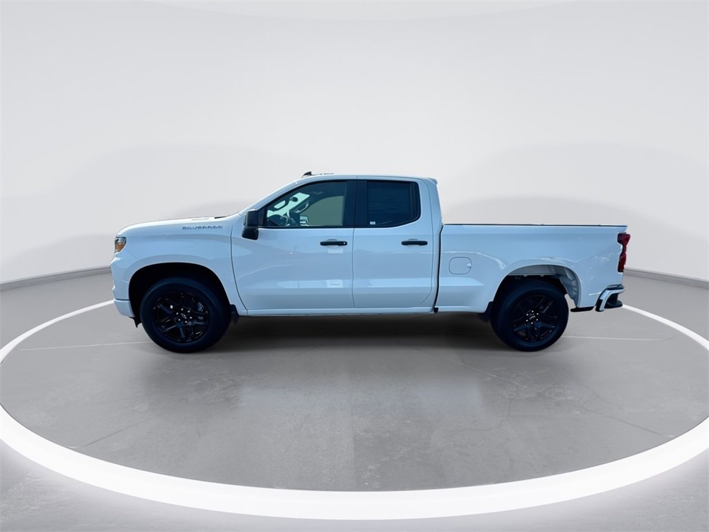 2025 Chevrolet Silverado 1500 Custom photo 5