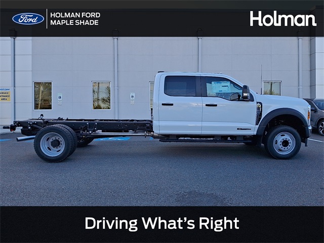 2026 Ford F-550 Super Duty Chassis Cab XL's photo