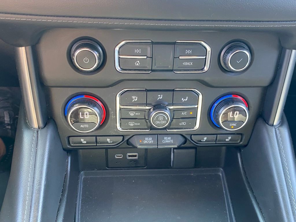 2021 Chevrolet Tahoe LT photo 16