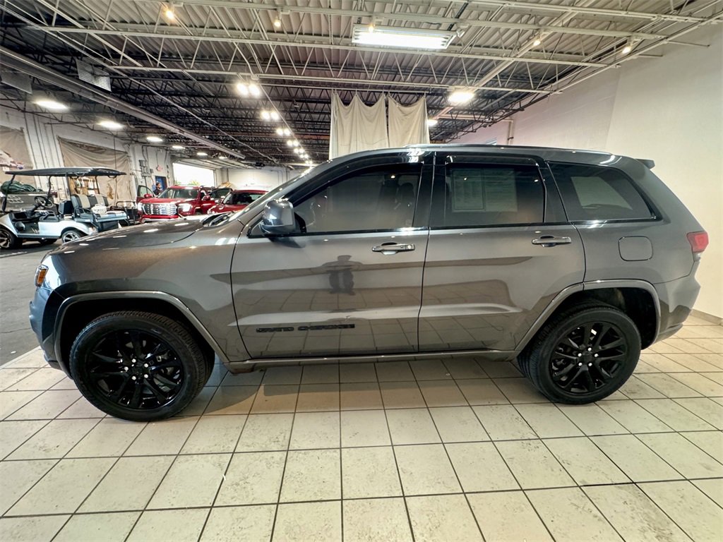 2020 Jeep Grand Cherokee Altitude photo 5