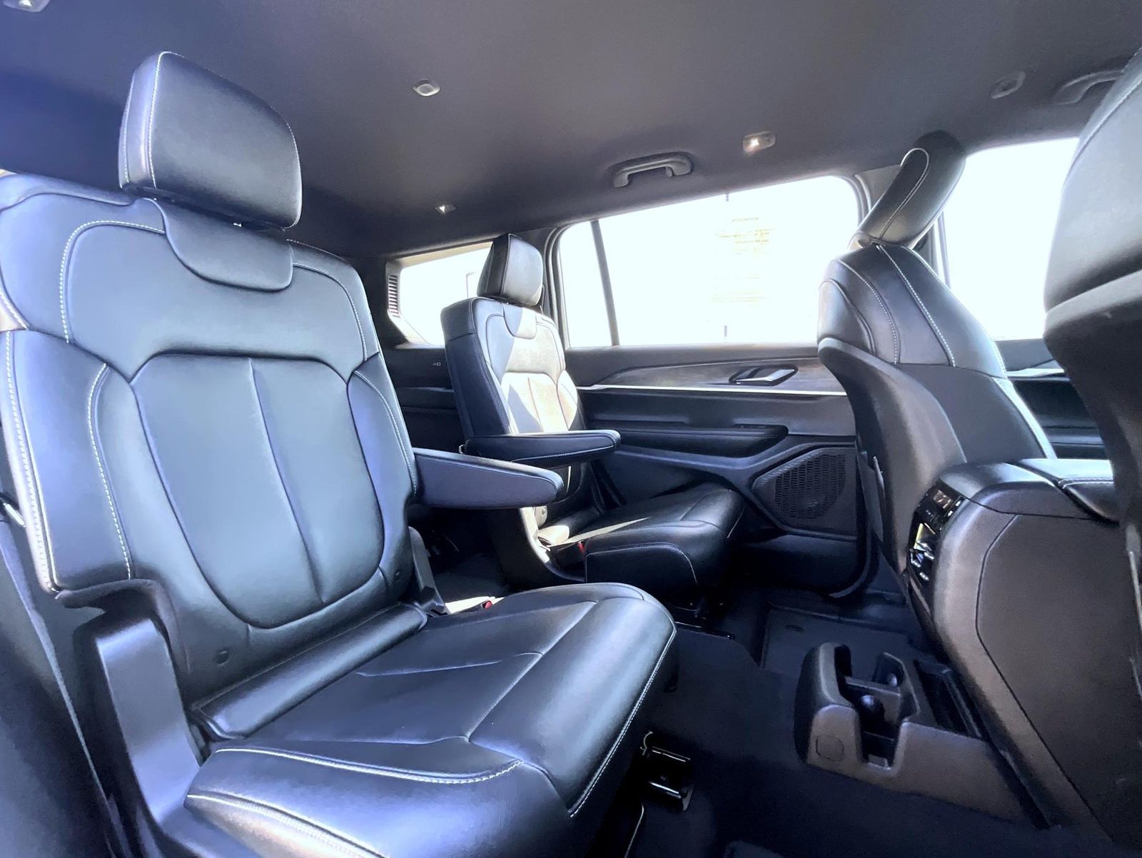 2024 Jeep Grand Cherokee Limited photo 17