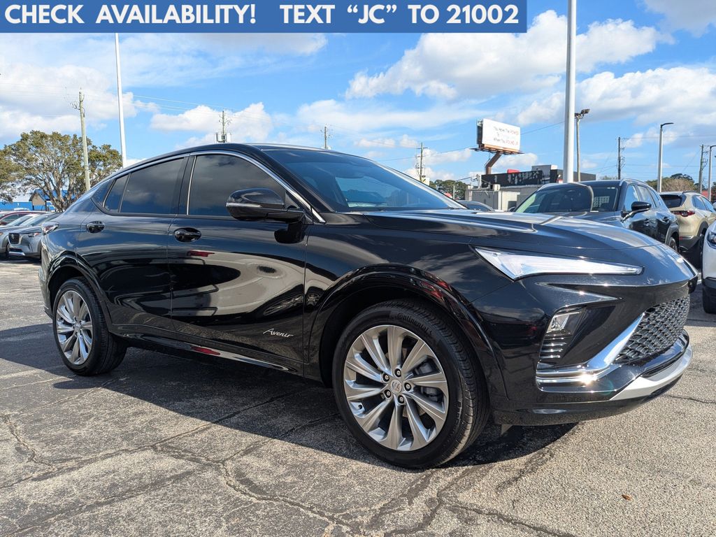 2025 Buick Envista Avenir's photo