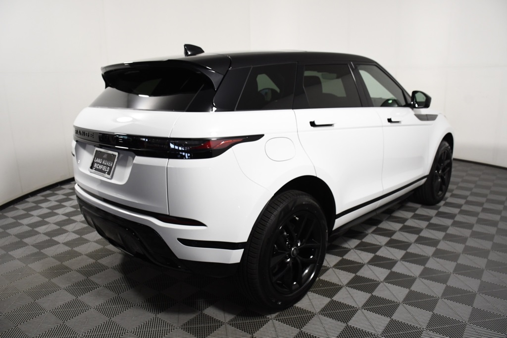 2026 Land Rover Range Rover Evoque Dynamic SE photo 6