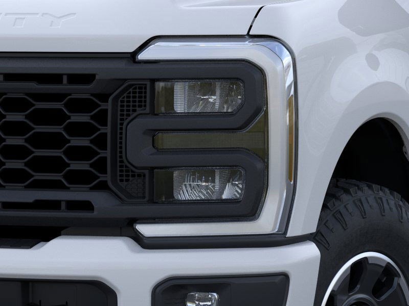 2025 Ford F-350 Lariat photo 18