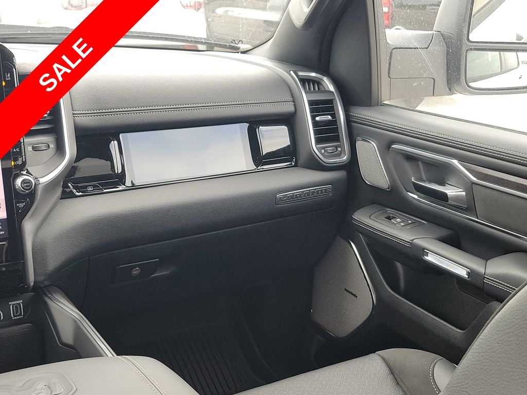 2025 Ram 1500 Laramie photo 14