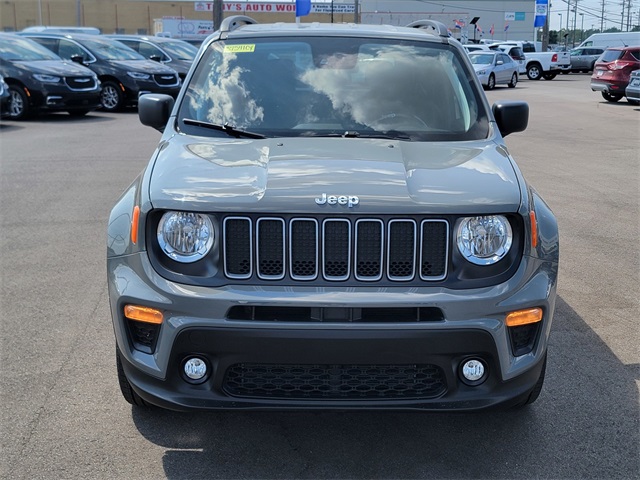 2022 Jeep Renegade Latitude photo 10
