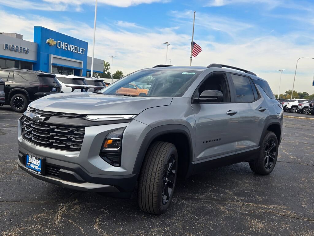 2026 Chevrolet Equinox LT photo 3